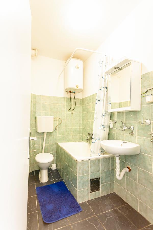 Apartments Adriatic Свети Стефан Екстериор снимка